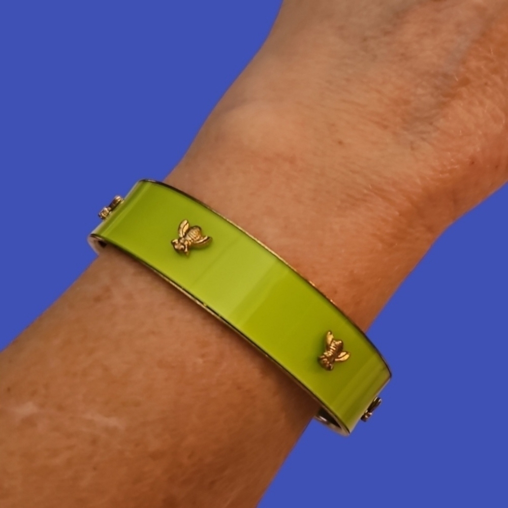VTG Fairycore Lime Green Bees Bangle Bracelet
